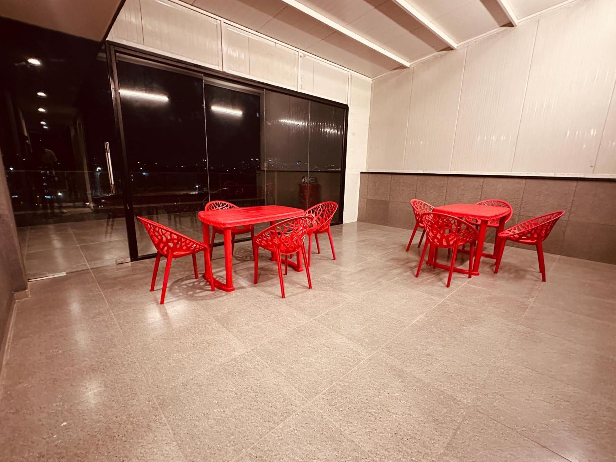 The Lodgers 2 Bhk Serviced Apartment Near Artemis Hospital Sector 57 Gurgaon - Nearest Metro Station Sector 54 Chowk Bagian luar foto